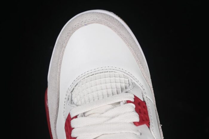 Air Jordan 4 Retro x Nike SB Varsity Red - Imagem 5