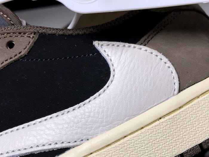 Jordan 1 Low Travis Scott Cactus Jack - Imagem 6