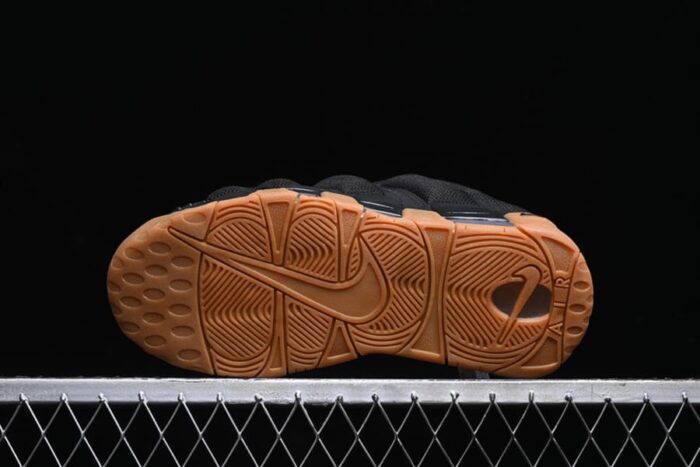 Nike Air More Uptempo Low Black Gum - Imagem 6