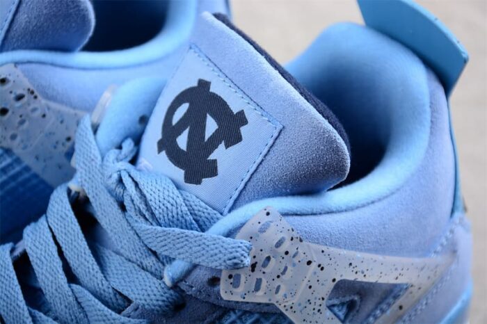 Air Jordan 4 Retro 'UNC' PE - Imagem 6