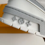 Louis Vuitton LV Skate Cinza - Imagem 11
