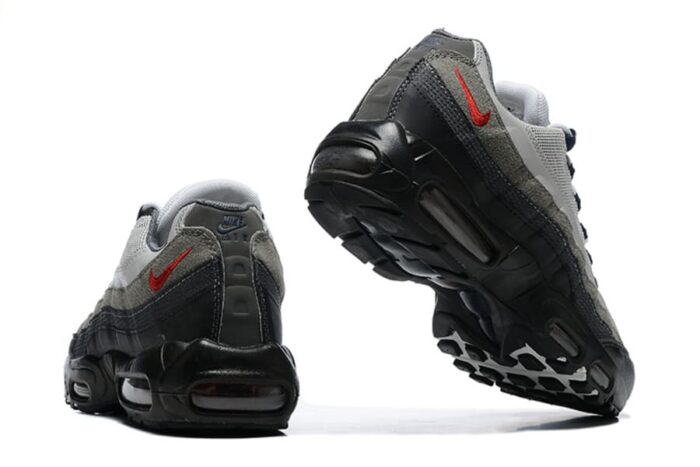 Nike Air Max 95 Track Red - Imagem 4