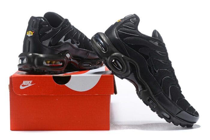 Air Max TN Plus "Triple Black" - Imagem 5