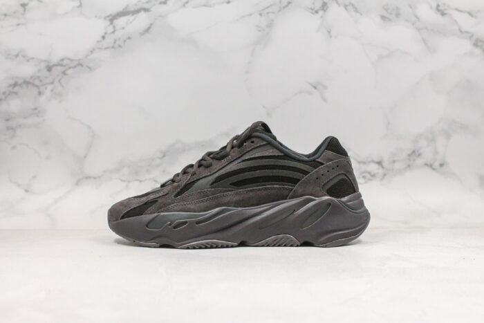 Adidas Yeezy Boost 700 Vanta - Imagem 2