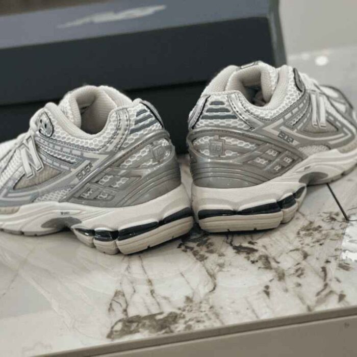 New Balance 1906R Silver Metallic - Imagem 5