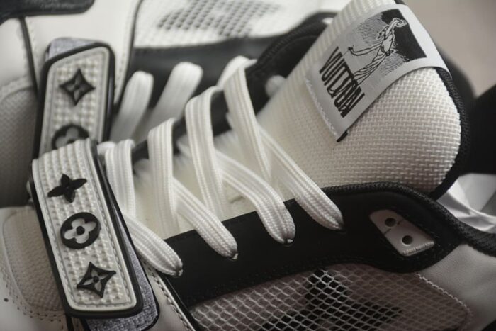 Louis Vuitton Trainer Black White - Imagem 6