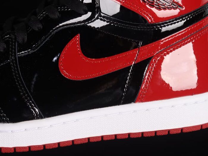 Air Jordan 1 High Patent Bred - Imagem 4