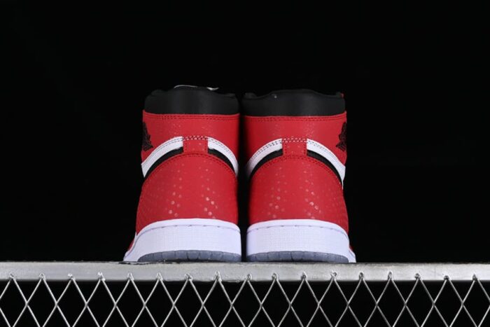 Air Jordan 1 High Spider-Man Origin Story - Imagem 10