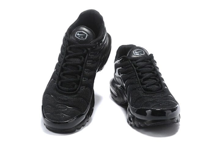 Air Max TN Plus "Triple Black" - Imagem 4
