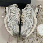 New Balance 1906R Silver Metallic - Imagem 3