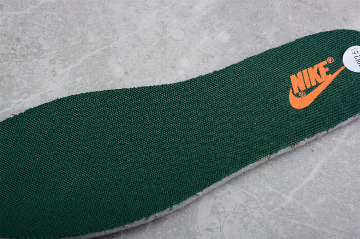 Nike Dunk Low Michigan State - Imagem 12