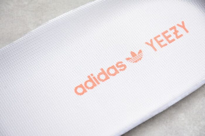 Adidas Yeezy 350 V2 Tail Light - Imagem 11