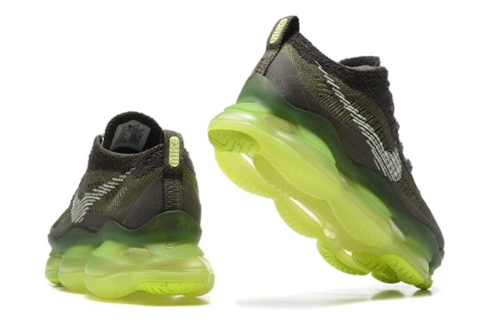 Air Max Scorpion Flyknit Barely Volt - Imagem 3