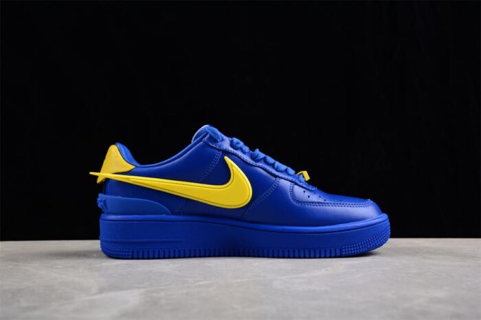 Ambush x Nike Air Force 1 Low Game Royal and Vivid Sulphur - Imagem 4