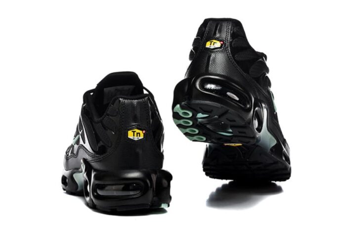 Air Max TN Plus Black Mint Green - Imagem 4