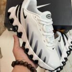 Nike Air Max Dn8 White Black - Imagem 2