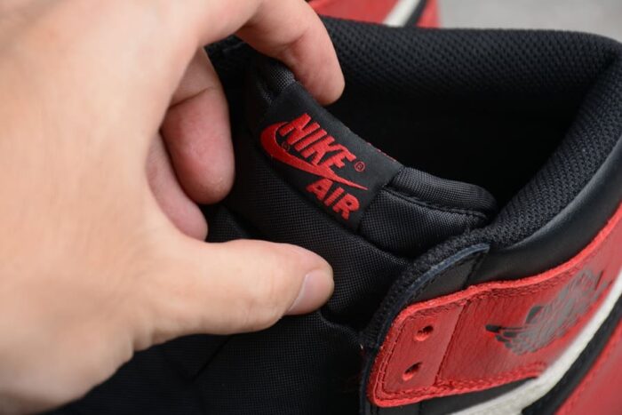 Air Jordan 1 High OG 'Bred Toe' - Imagem 10