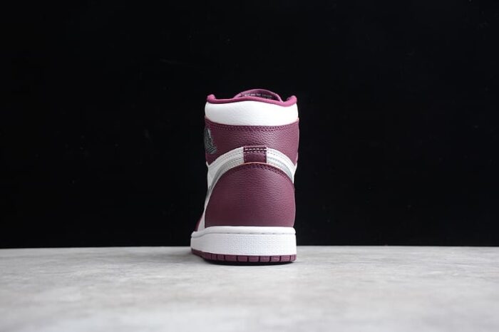 Air Jordan 1 High OG Bordeaux - Imagem 8