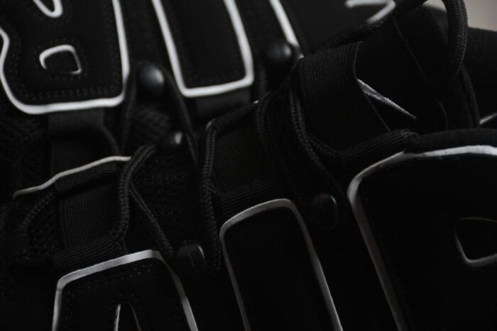Nike Air More Uptempo Black White - Imagem 9
