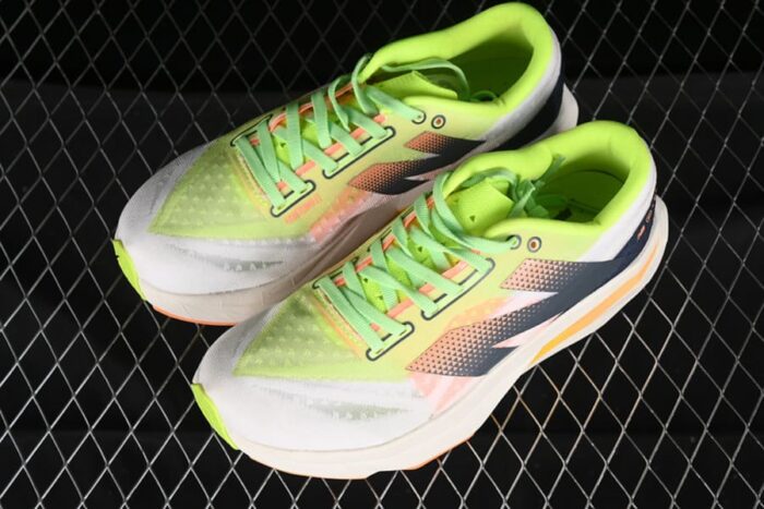 New Balance FuelCell Rebel V4 White Lime - Imagem 4