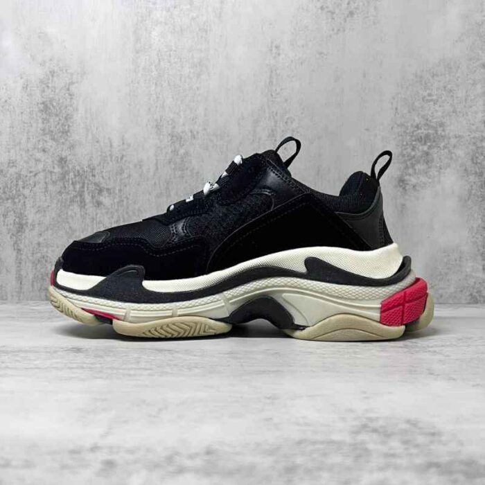 Balenciaga Triple S Black - Imagem 3