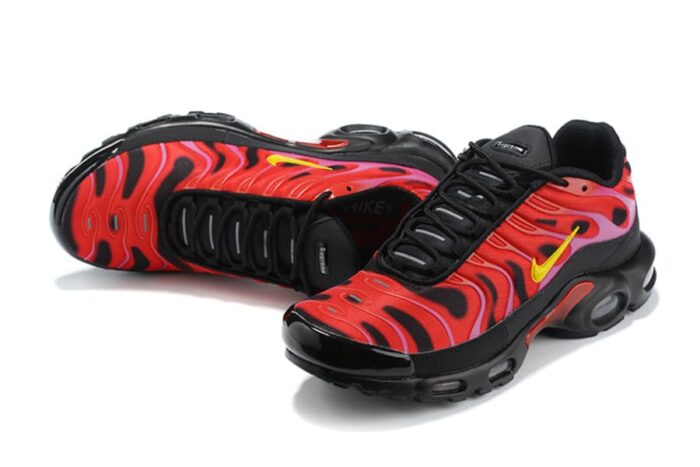 Air Max Plus TN x Supreme University Red - Imagem 3