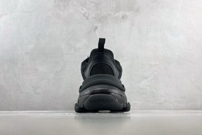 Balenciaga Triple S Triple Black - Imagem 5