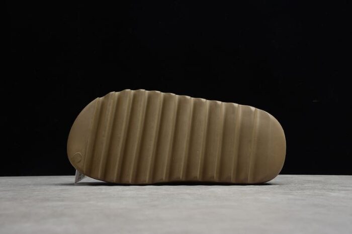 Adidas Yeezy Slide Earth Brown - Imagem 10