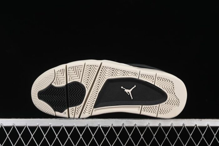 Air Jordan 4 RM Light Bone - Imagem 5
