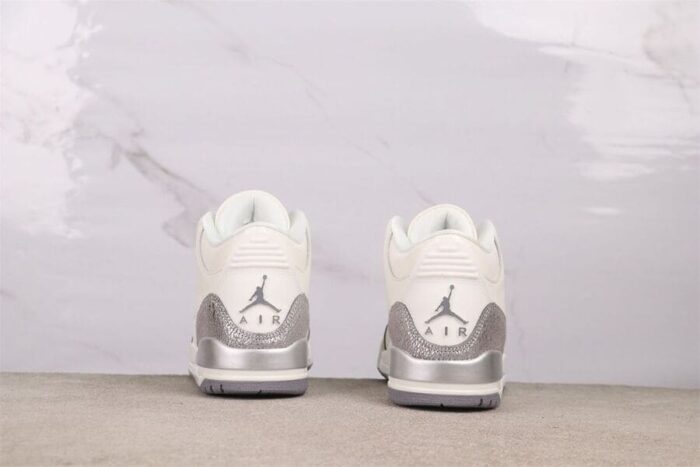 Air Jordan 3 Retro Sail Cement Grey - Imagem 4