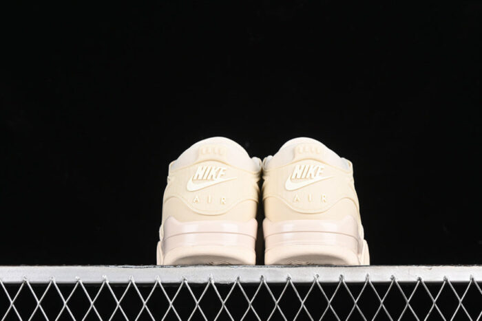 Air Jordan 4 RM Legend Light Brown - Imagem 7