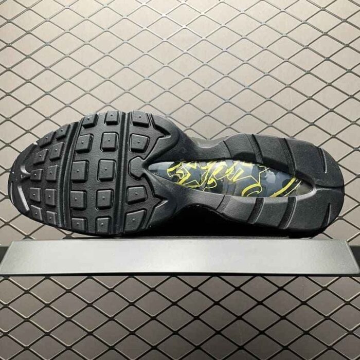 Corteiz x Nike Air Max 95 Honey Black - Imagem 7