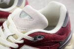 New Balance 9060 Washed Burgundy - Imagem 5