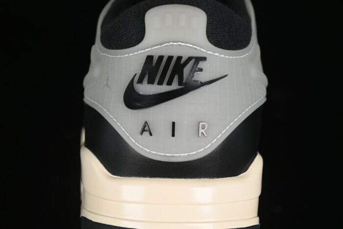 Air Jordan 4 RM Black Sail - Imagem 6
