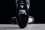 Nike Dunk SB Low Retro White Black - Imagem 12