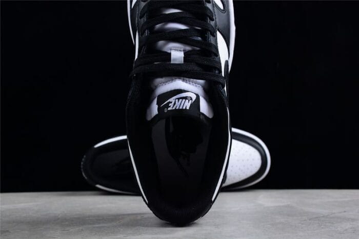 Nike Dunk SB Low Retro White Black - Imagem 12