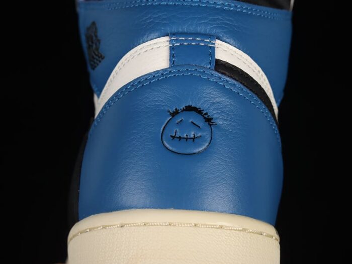 Air Jordan 1 High Travis Scott x Fragment Design - Imagem 4
