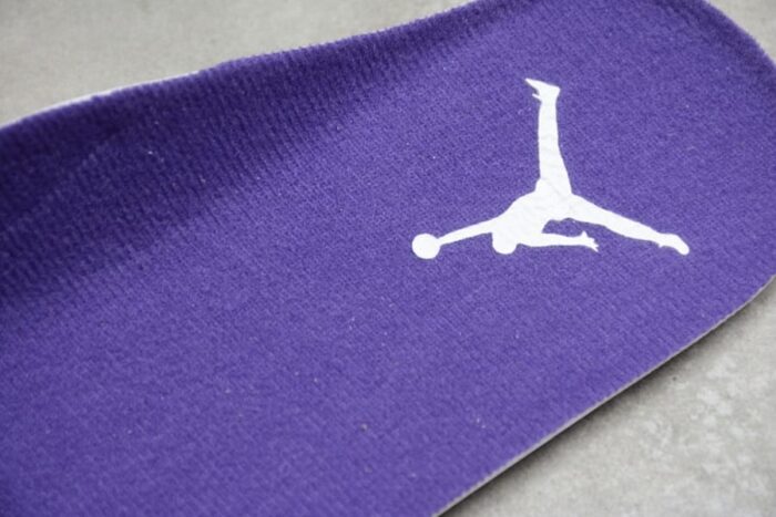 Air Jordan 4 Retro "Purple Metallic" - Imagem 11